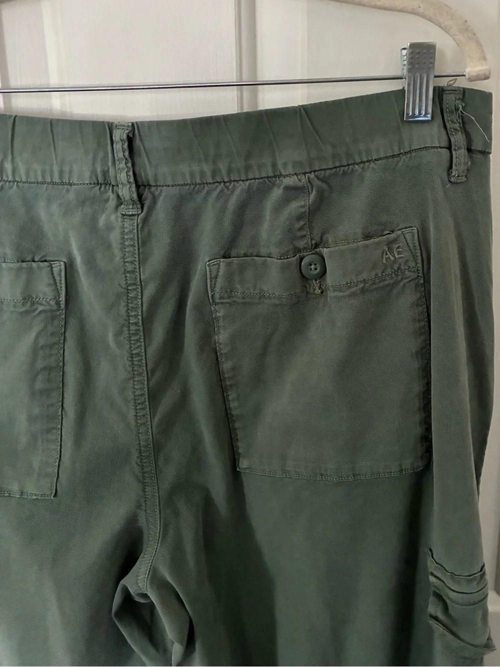 American Eagle Green Cargo Mid Rise Baggy Wide Leg Pants Y2K skater Gorpcore